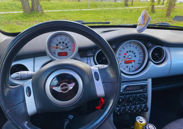MINI Cooper cena 8900 przebieg: 243995, rok produkcji 2002 z Solec Kujawski małe 106